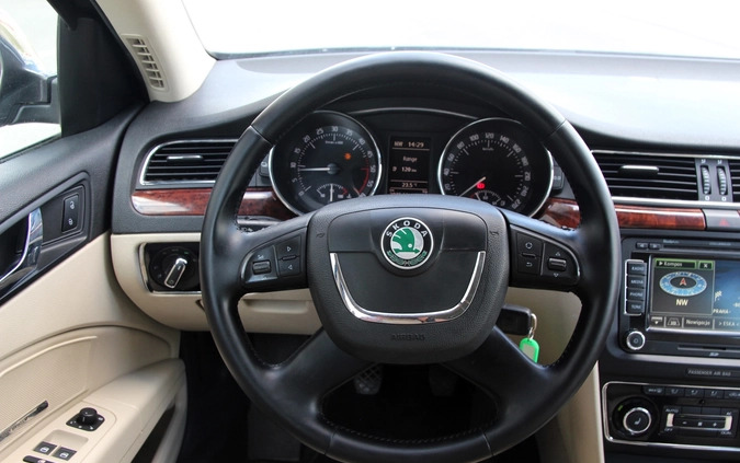 Skoda Superb cena 24900 przebieg: 299540, rok produkcji 2008 z Płock małe 667